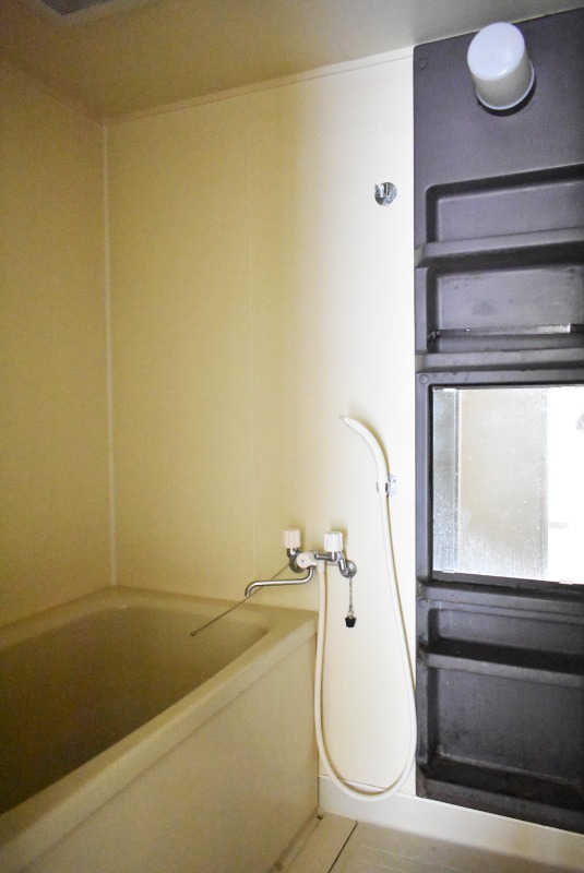 ��ʌ��������܎s����Y�a�R���ڂ̃}���V�����̃o�X