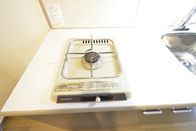 ��ʌ��������܎s��{��x�̓����P���ڂ̃}���V�����̃L�b�`��