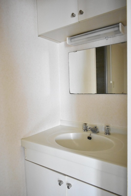 ��ʌ��������܎s����Y�a�R���ڂ̃}���V�����̐��ʏ�