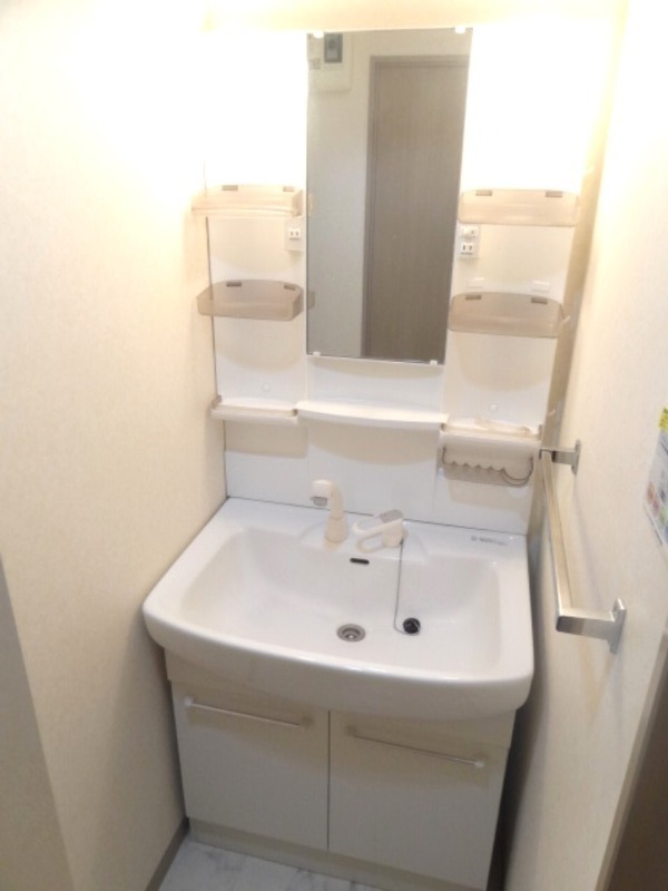 ��ʌ��������܎s��{��x�̓����P���ڂ̃}���V�����̐��ʏ�