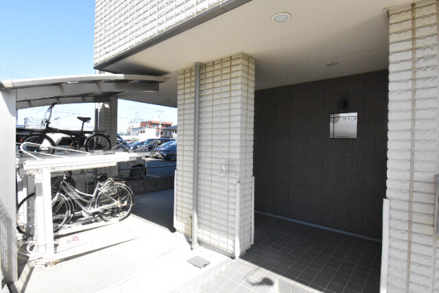 ��ʌ�����s���V���̃}���V�����̃G���g�����X