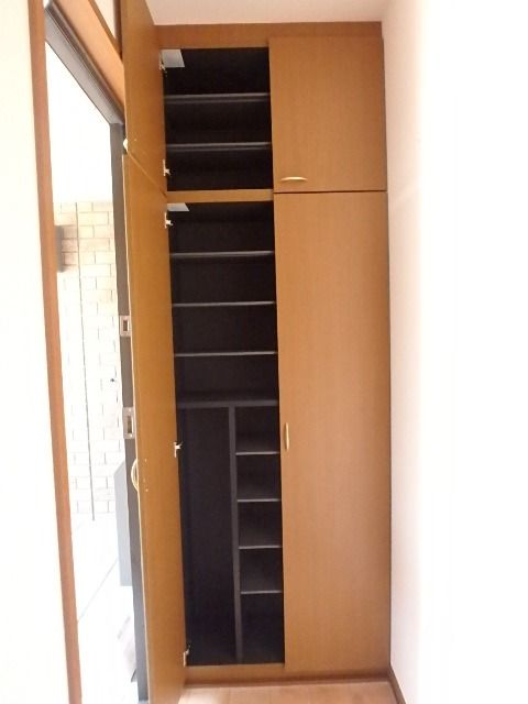 ��ʌ��������܎s��{��O���P���ڂ̃A�p�[�g�̌���