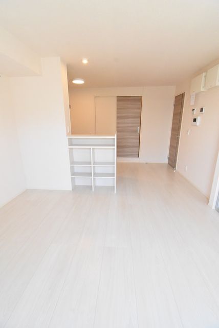 ��ʌ��������܎s���搼��{�P���ڂ̃A�p�[�g�̋��ԁE���r���O