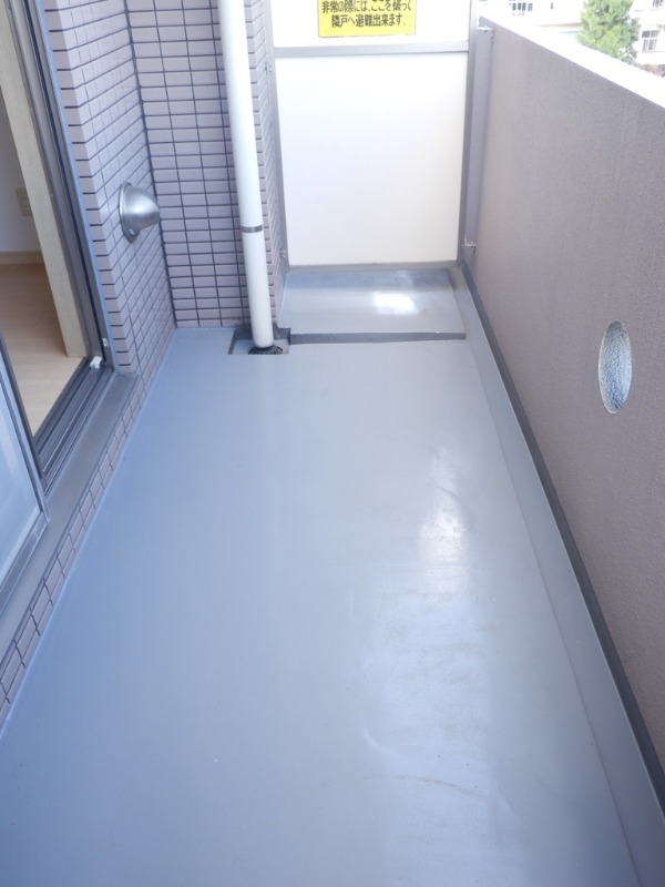 ��ʌ��������܎s��{�撇���R���ڂ̃}���V�����̃o���R�j�[