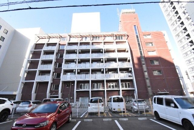 ��ʌ��������܎s��{�撇���Q����80-1�̃}���V�����̌����O��