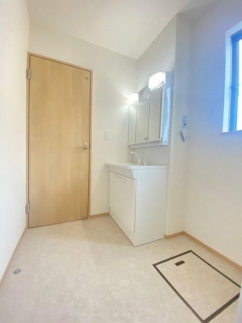 ��ʌ��������܎s��΋���؂P���ڂ̈�ˌ��Ă̐��ʏ�