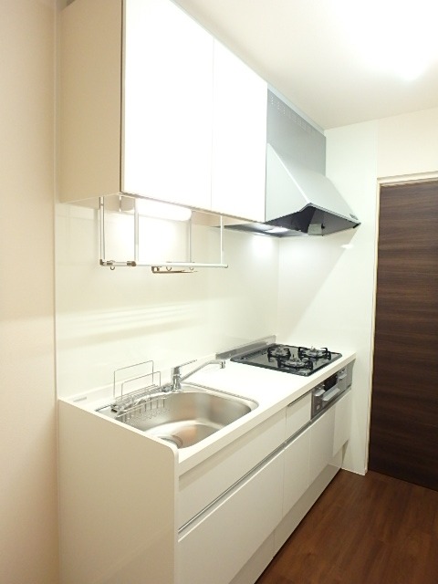 ��ʌ��������܎s��{��y�蒬�R���ڂ̃}���V�����̃L�b�`��