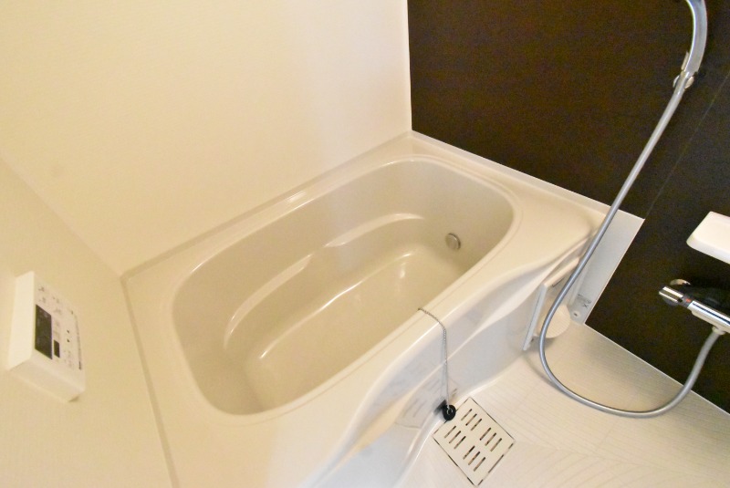 ��ʌ������s���]�P���ڂ̃A�p�[�g�̃o�X