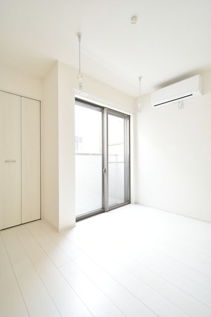 ��ʌ��������܎s����厚�w��̃A�p�[�g�̋��ԁE���r���O