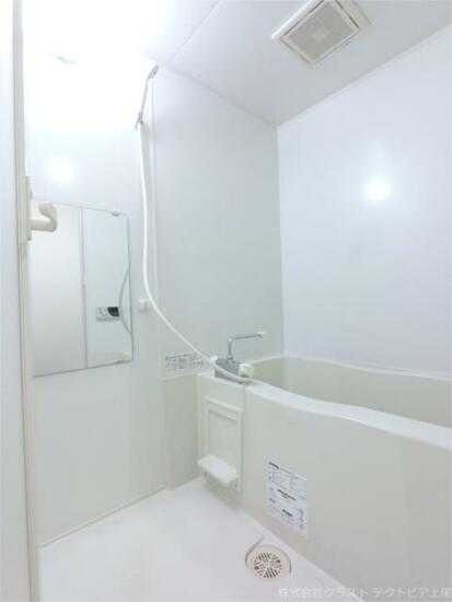 ��ʌ��k�����S�ɓޒ����R���ڂ̃}���V�����̃o�X