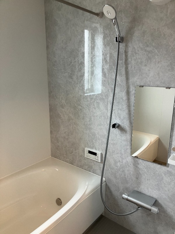 ��ʌ��������܎s��摾�c�E�Q���ڂ̃A�p�[�g�̃o�X