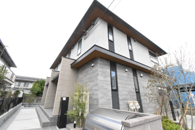 ��ʌ��������܎s��摾�c�E�Q���ڂ̃A�p�[�g�̂��̑�