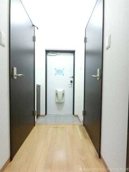 ��ʌ��k�����S�ɓޒ����R���ڂ̃}���V�����̌���