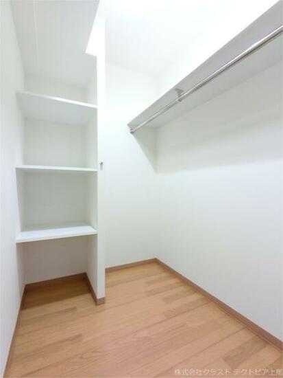 ��ʌ��k�����S�ɓޒ����R���ڂ̃}���V�����̎��[