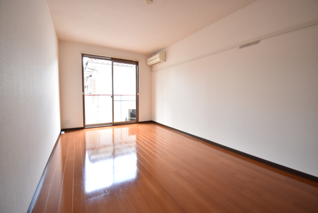 ��ʌ��z�J�s���������̃A�p�[�g�̋��ԁE���r���O