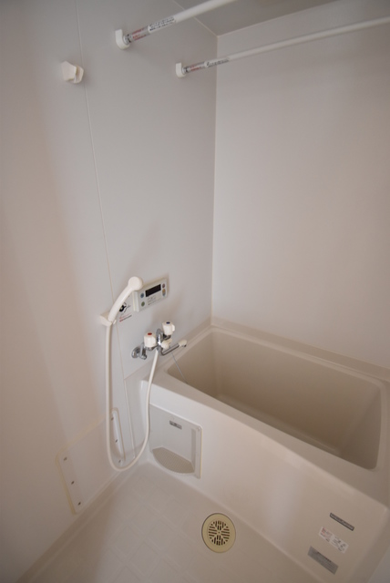 ��ʌ��z�J�s���������̃A�p�[�g�̃o�X