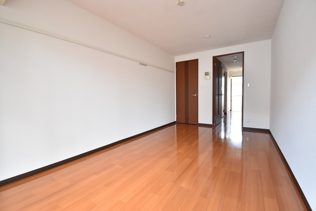 ��ʌ��z�J�s���������̃A�p�[�g�̂��̑������E�X�y�[�X