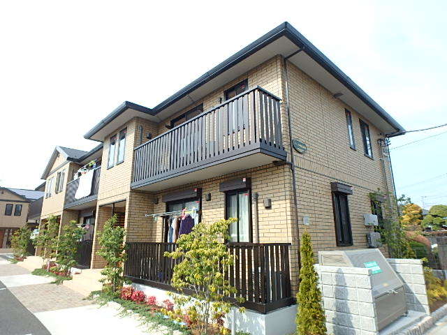 ��ʌ��������܎s�k��{�����̃A�p�[�g�̌����O��