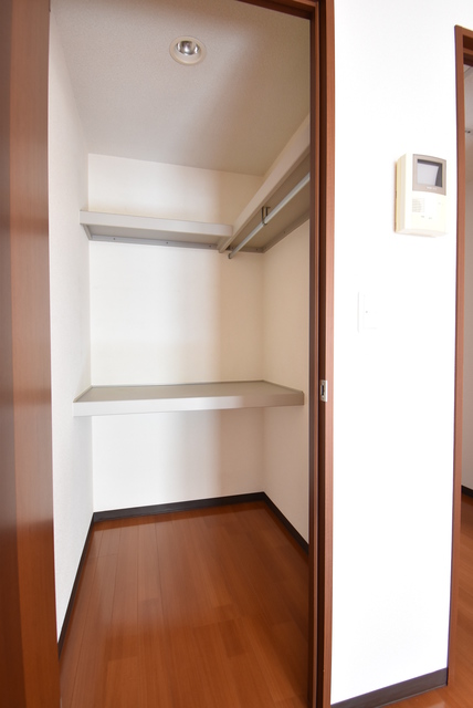 ��ʌ��z�J�s���������̃A�p�[�g�̎��[