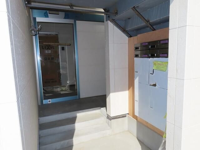 ��ʌ��@�c�s���P���ڂ̃A�p�[�g�̃G���g�����X