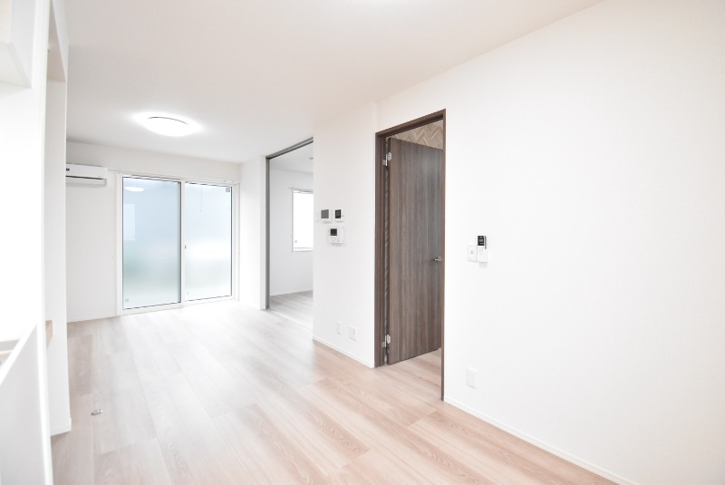 ��ʌ�����s�厚���̃A�p�[�g�̋��ԁE���r���O