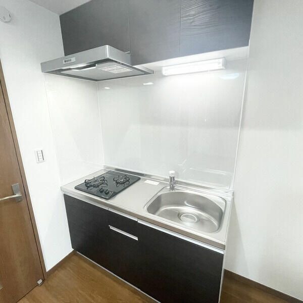 ��ʌ�����s�씵���J�U���ڂ̃A�p�[�g�̃L�b�`��