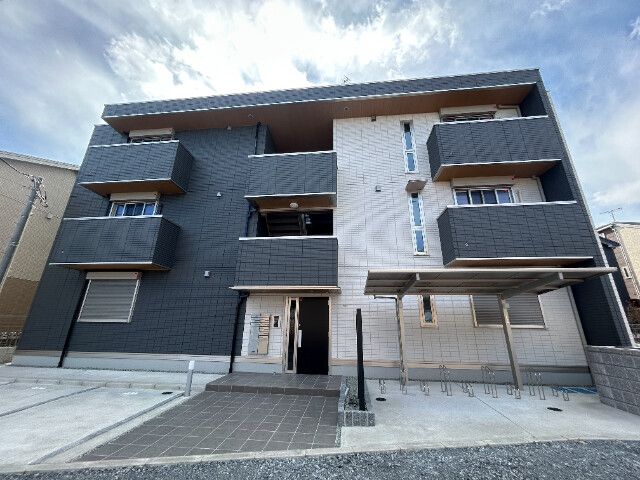 ��ʌ��������܎s����O���U����1690-3�̃A�p�[�g�̌����O��