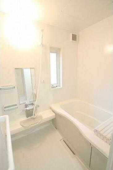 ��ʌ��������܎s��{��㏬���̃A�p�[�g�̃o�X