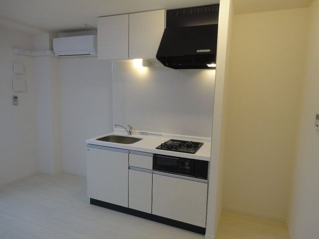 ��ʌ�����s�씵���J�U���ڂ̃}���V�����̋��ԁE���r���O