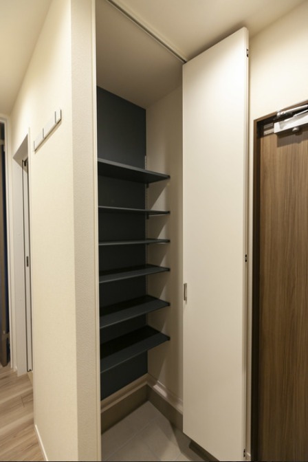 ��ʌ������s����U���ڂ̃}���V�����̌���