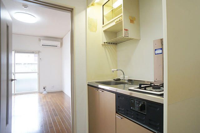 ��ʌ��������܎s������{�����P���ڂ̃A�p�[�g�̃L�b�`��