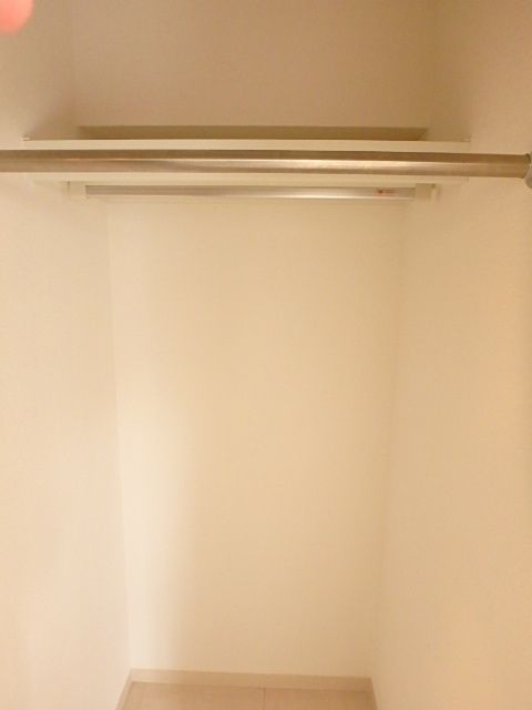 ��ʌ��������܎s��{��O���Q���ڂ̃}���V�����̎��[