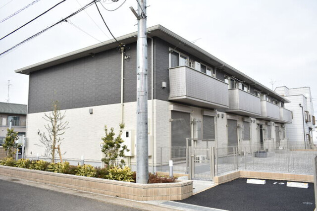 ��ʌ�����s����Q���ڂ̃A�p�[�g�̌����O��