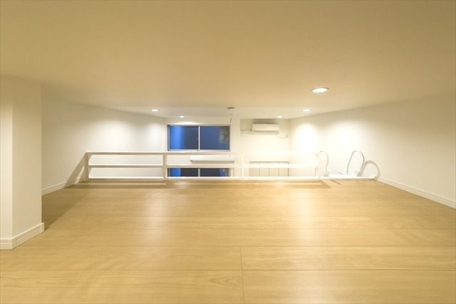 ��ʌ��������܎s�����擌��{�U���ڂ̃A�p�[�g�̂��̑������E�X�y�[�X