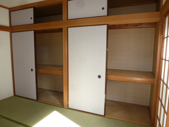 ��ʌ�����s�˒˓��S���ڂ̃A�p�[�g�̎��[