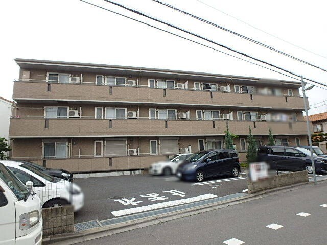 ��ʌ��������܎s��掭��܂Q���ڂ̃A�p�[�g�̌����O��