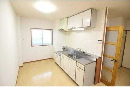 ��ʌ��������܎s�Y�a���؍�Q���ڂ̃}���V�����̃L�b�`��