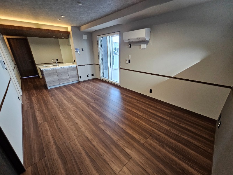 ��ʌ��������܎s��{��y�蒬�R���ڂ̃A�p�[�g�̋��ԁE���r���O