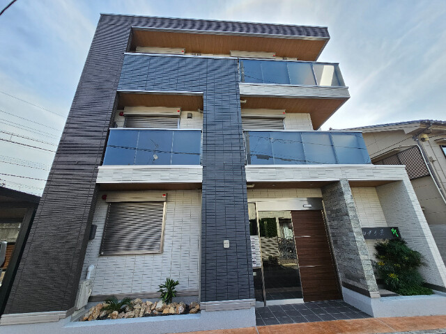 ��ʌ��������܎s��{��y�蒬�R���ڂ̃A�p�[�g�̌����O��