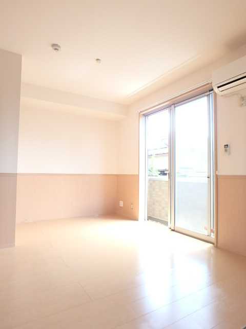 ��ʌ��������܎s������{�����R���ڂ̃A�p�[�g�̋��ԁE���r���O