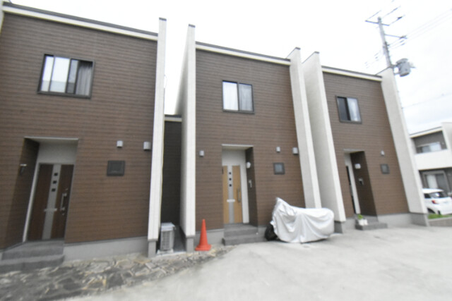 ��ʌ��@�c�s���m�؂S���ڂ̃e���X�n�E�X�̂��̑�