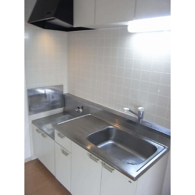 ��ʌ������s���v��̃A�p�[�g�̃L�b�`��