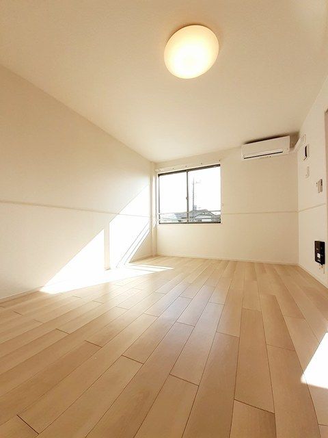 ��ʌ��@�c�s�厚�쓇�̃A�p�[�g�̋��ԁE���r���O