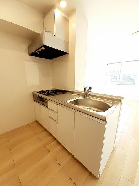 ��ʌ��@�c�s�厚�쓇�̃A�p�[�g�̃L�b�`��