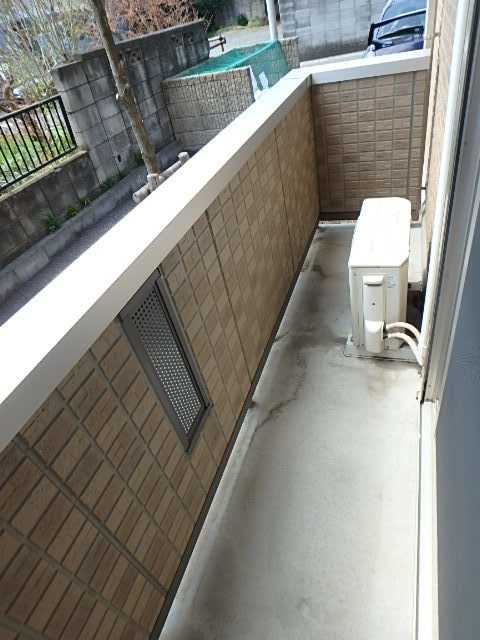 ��ʌ��������܎s������{�����R���ڂ̃A�p�[�g�̃o���R�j�[