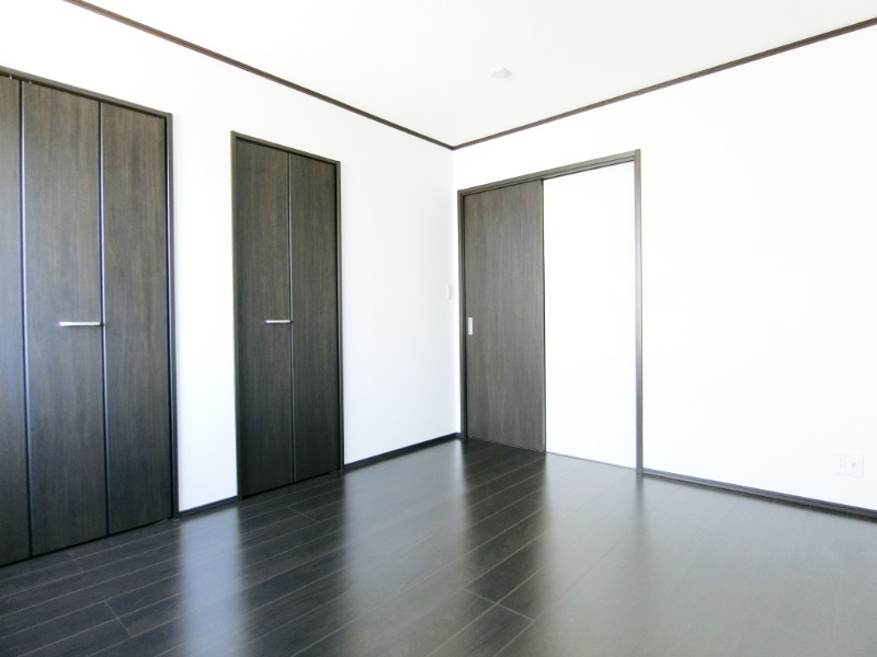 ��ʌ��@�c�s���m�؂S���ڂ̃e���X�n�E�X�̐Q��