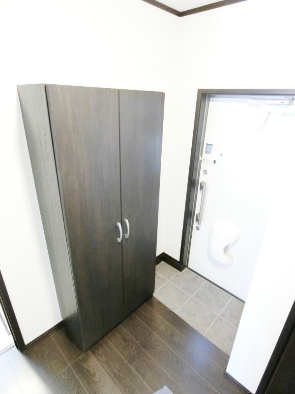 ��ʌ��@�c�s���m�؂S���ڂ̃e���X�n�E�X�̌���