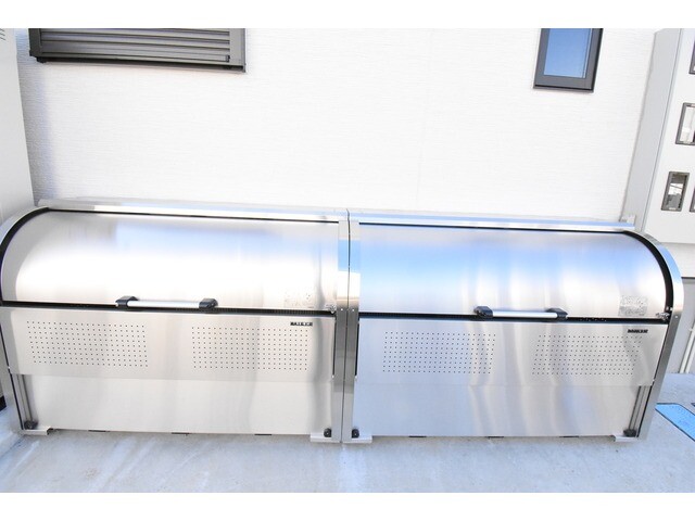 ��ʌ��@�c�s���m�؂S���ڂ̃e���X�n�E�X�̂��̑�