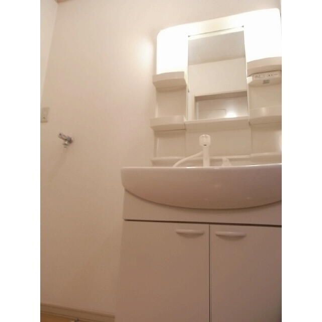 ��ʌ������s���v��̃A�p�[�g�̐��ʏ�