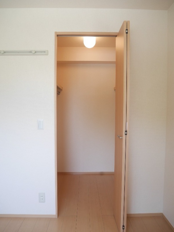 ��ʌ��������܎s������厚��J�̃A�p�[�g�̎��[